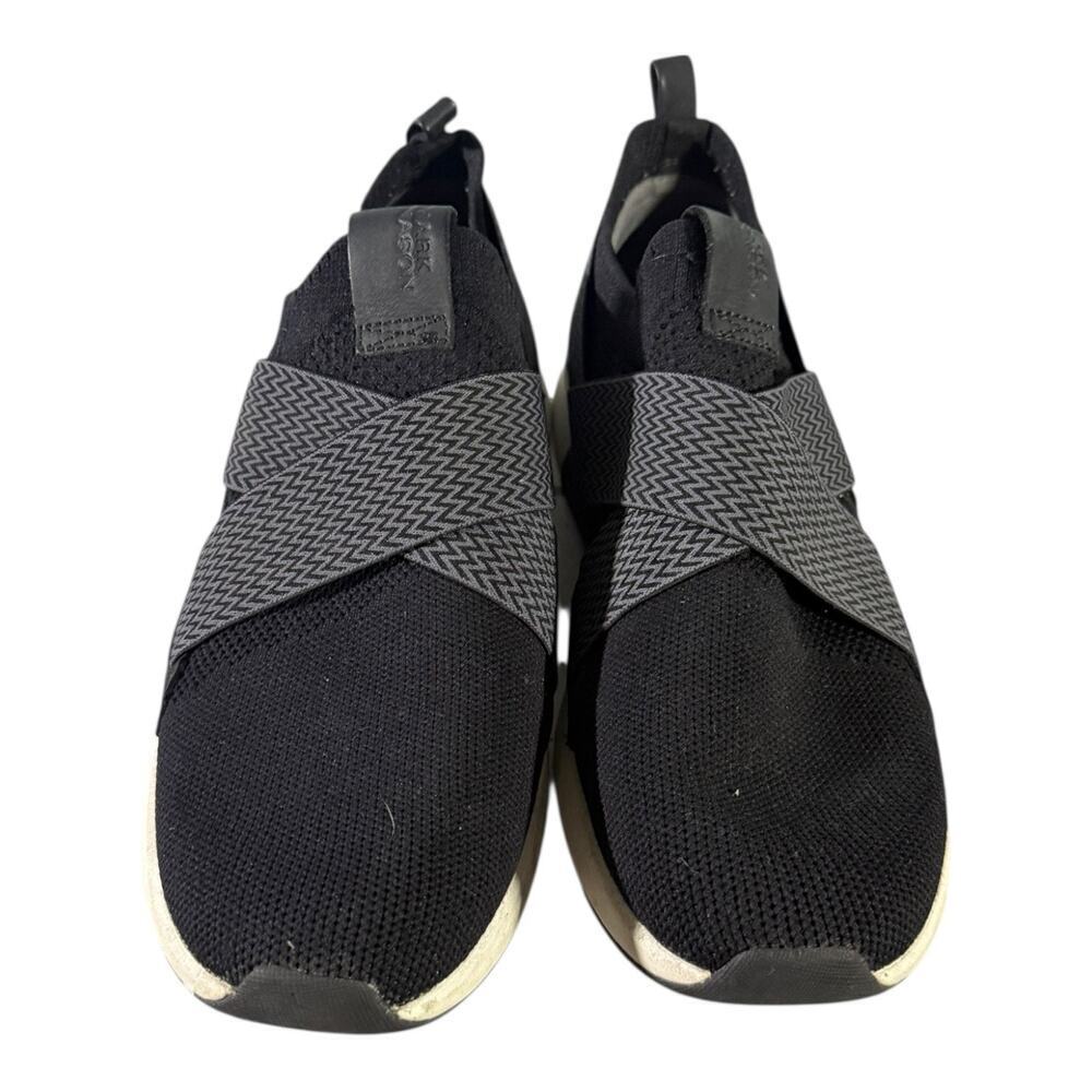 Mark Nason Women’s Knit Sneakers Size 8 Comfort Slip On Black White - Picture 3 of 8